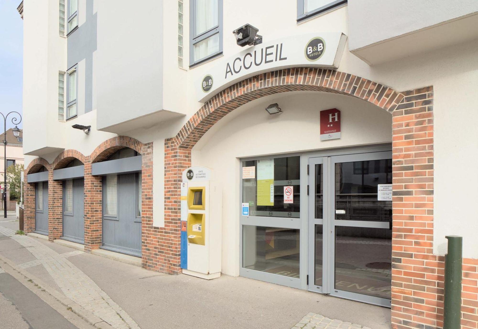 B&B Hotel Dreux Centre Esterno foto